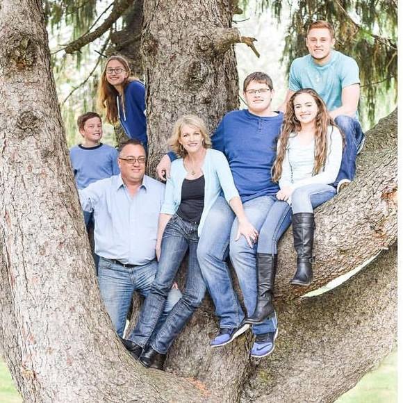 Meet your Posher, Jodie - Picture 1 of 1